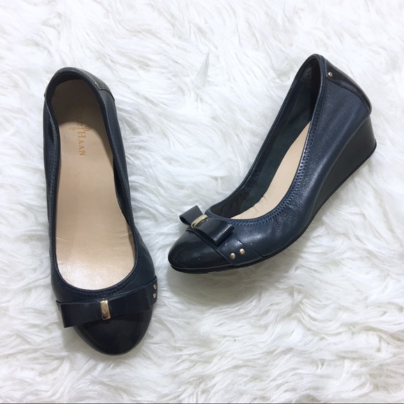 cole haan navy blue wedges